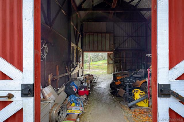 4026 Highway 78, Julian CA: https://media.crmls.org/mediaz/4b0754fc-9d3d-4a22-b71c-1ccf770d8134.jpg