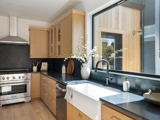 3240 N Main Street, Soquel CA: https://media.crmls.org/mediaz/4b0a7b01-3706-4204-96e5-3ccc84099c1e.jpg