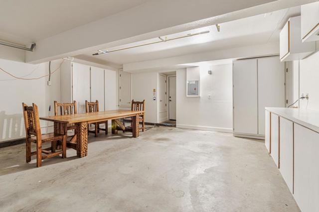 2959 Sea View Parkway, Alameda CA: https://media.crmls.org/mediaz/4b0c81d4-b9e5-41e4-9154-99a80055a916.jpg