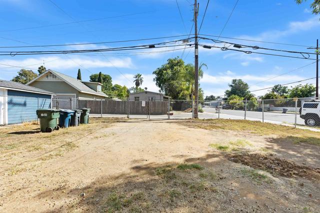 159 W 5th Ave, Escondido CA: https://media.crmls.org/mediaz/4b0ca824-15b6-4c69-b1ef-d3fb764381db.jpg