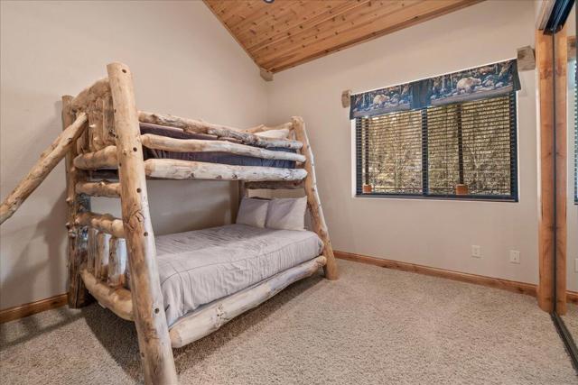 1215 Wolf Creek Court, Big Bear CA: https://media.crmls.org/mediaz/4b0d1480-a994-4b68-bec0-bdd3538a6cce.jpg