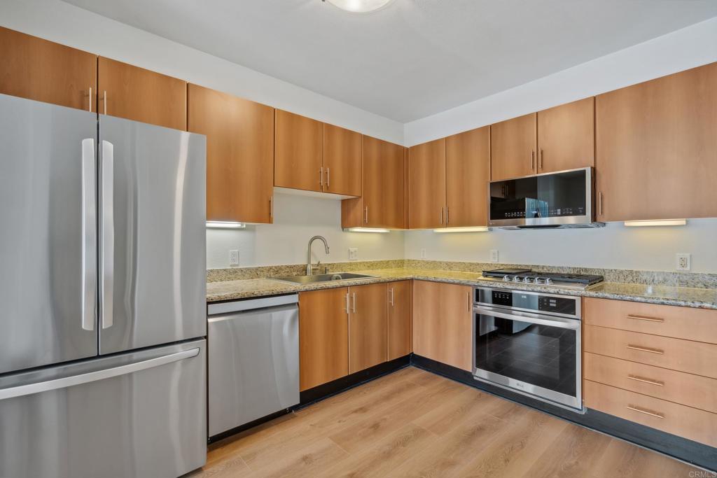 550 Park Boulevard - photo 8