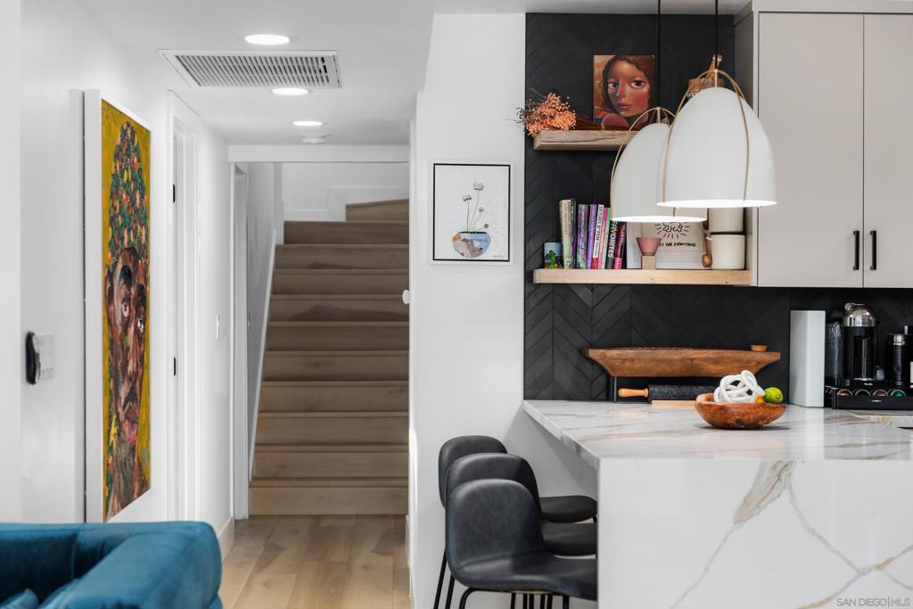 MLS #250035997SD img 15