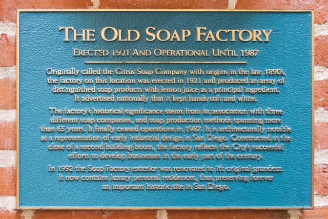 500 W Harbor Dr, San Diego CA: https://media.crmls.org/mediaz/4b0f71ad-2887-4b01-82d1-d6d3c7149c02.jpg