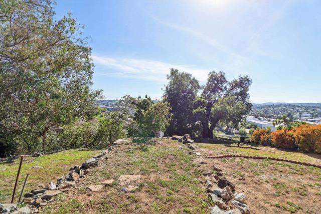 Detail Gallery Image 52 of 70 For 2397 Mira Sol Dr, Vista,  CA 92084 - 3 Beds | 2 Baths