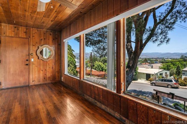 Detail Gallery Image 17 of 40 For 145 S Grape Street, Escondido,  CA 92025 - 3 Beds | 1 Baths