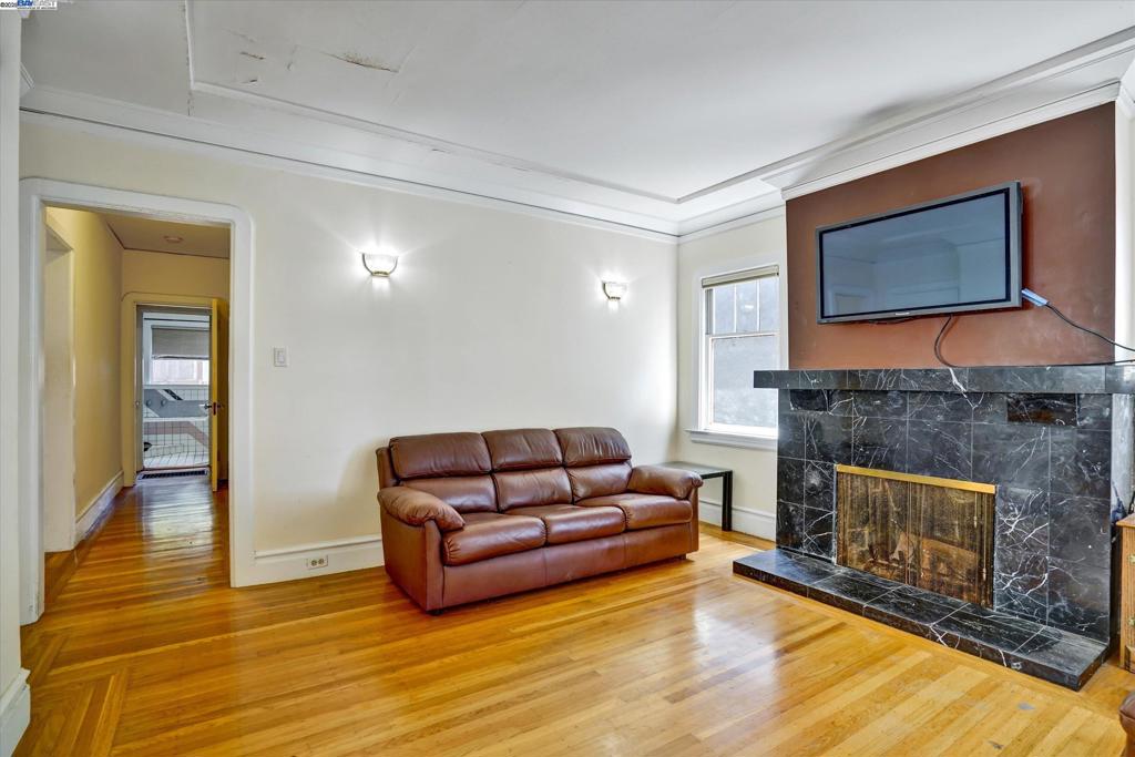 5378 Broadway