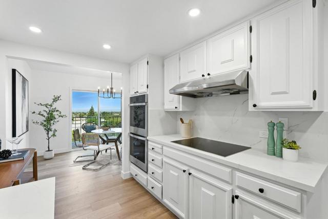 30 Mounds Road, San Mateo CA: https://media.crmls.org/mediaz/4b105e51-cea4-44d8-a742-b85d00c234f7.jpg