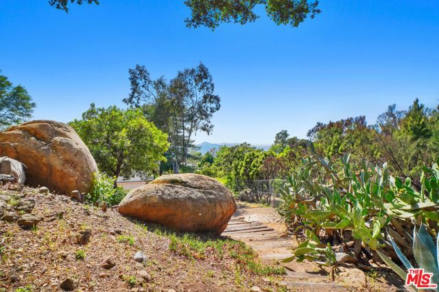 Drew Fenton | 190 Loma Metisse Road Malibu CA | MLS: 7251668