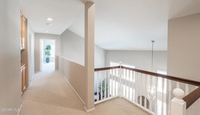 1796 Rock Spring Street, Newbury Park CA: https://media.crmls.org/mediaz/4b10ec8b-5a31-4807-9e65-2304ba246640.jpg