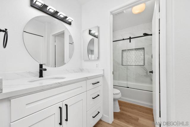 11020 Creekbridge Pl, San Diego CA: https://media.crmls.org/mediaz/4b115ea4-ea67-41f4-8fb1-cba3d7b4c75b.jpg