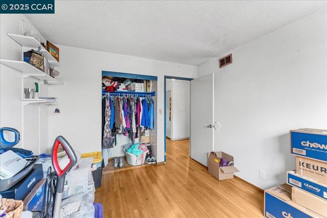 885 Tara Hills Dr, Pinole CA: https://media.crmls.org/mediaz/4b1377a1-9130-4f1a-a780-b4dcb258ab64.jpg