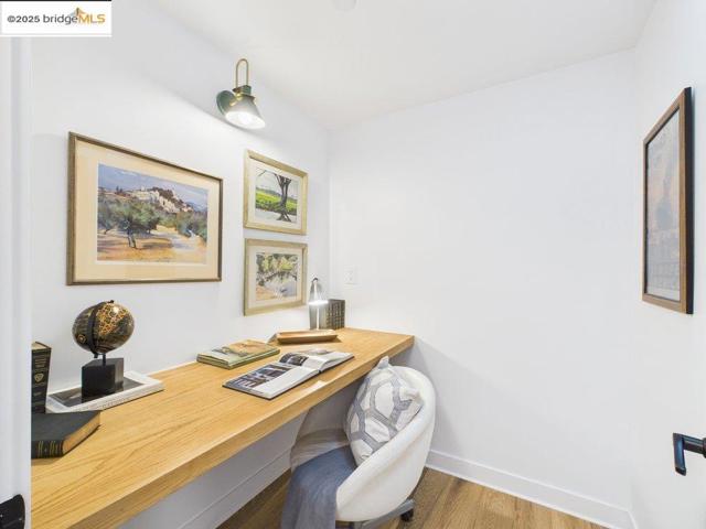 2602 Adeline St, Oakland CA: https://media.crmls.org/mediaz/4b14272a-e3f0-4273-935c-8aeb8e3a8f47.jpg