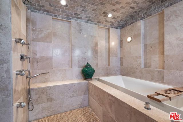 2420 Chislehurst Drive, Los Angeles CA: https://media.crmls.org/mediaz/4b1473aa-6be5-46cd-b87d-4e0418711046.jpg