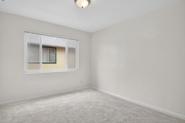 273 MacArthur Blvd, Oakland CA: https://media.crmls.org/mediaz/4b148605-6cd4-4d67-a6b4-0b455db37cc5.jpg