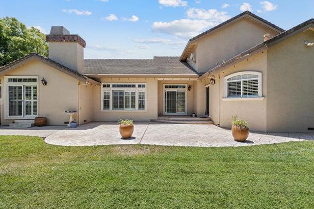 120 Tierra Del Sol, Hollister CA: https://media.crmls.org/mediaz/4b14bdf3-bcfc-4800-aa9f-4c52cab5dd2d.jpg