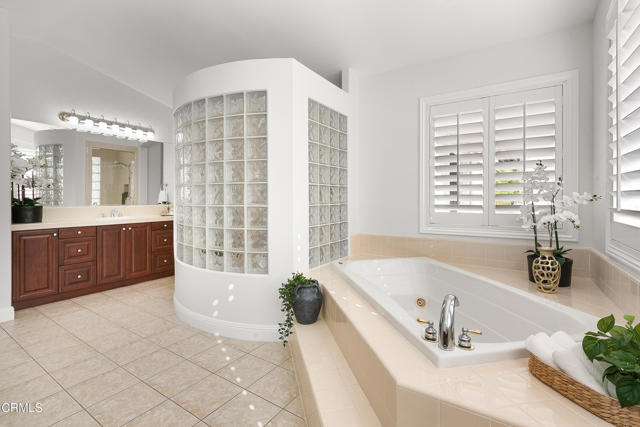 Detail Gallery Image 59 of 75 For 5358 Calarosa Ranch Rd, Camarillo,  CA 93012 - 5 Beds | 5/1 Baths