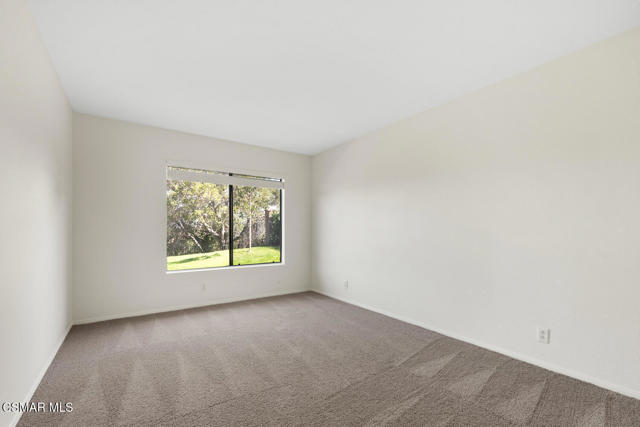 139 Los Padres Drive, Westlake Village CA: https://media.crmls.org/mediaz/4b16accb-6a69-4088-a601-f5b7aec40c77.jpg
