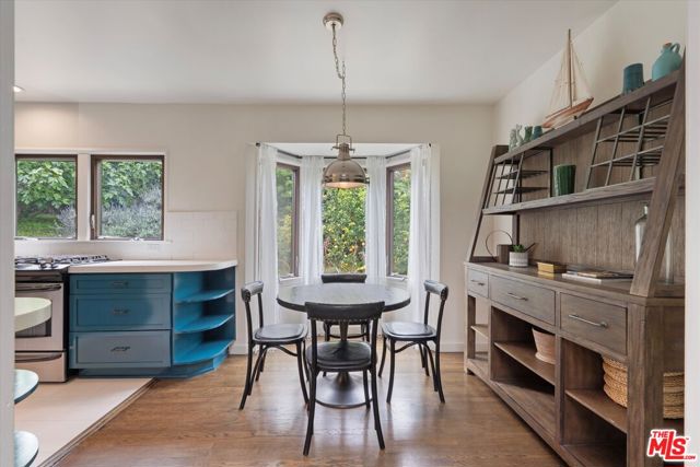 816 Hyperion Avenue, Los Angeles CA: https://media.crmls.org/mediaz/4b16c86d-9f7e-437b-a7a6-97eb798a0c20.jpg
