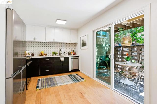 1337 Henry Street, Berkeley CA: https://media.crmls.org/mediaz/4b16df5c-f7ed-4744-b051-6d1dd5e99aad.jpg