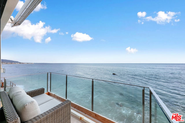 24146 Malibu Road, Malibu CA: https://media.crmls.org/mediaz/4b17e31d-d927-4aa5-b071-72312a7924d0.jpg