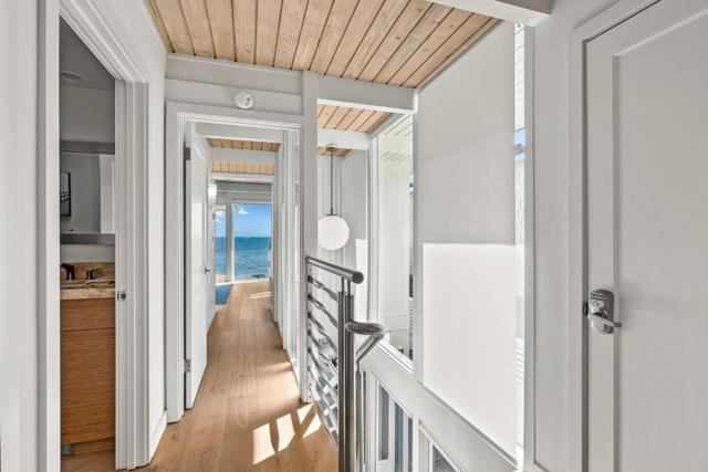 9 Rockview Drive, Santa Cruz CA: https://media.crmls.org/mediaz/4b183ecb-c82a-42c2-97d4-b64a542b6637.jpg