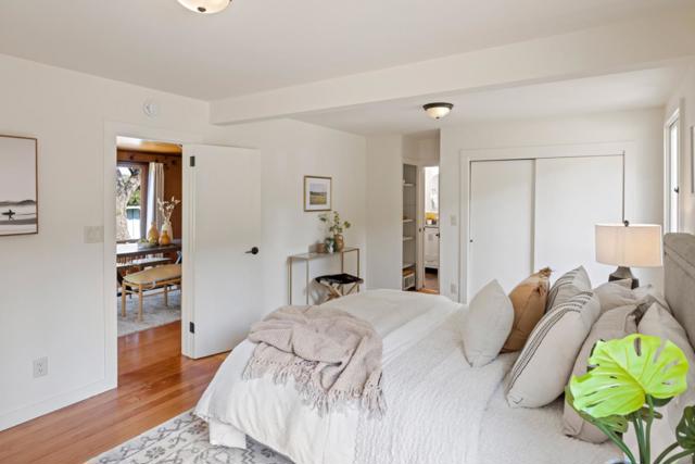 18 Upper Circle, Carmel Valley CA: https://media.crmls.org/mediaz/4b18d15d-078c-4e4b-822b-a8216b1f2c39.jpg