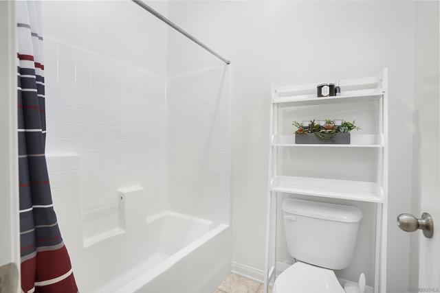 1716 Moon Orchid Ave, Chula Vista CA: https://media.crmls.org/mediaz/4b18d2c3-d43e-4ac8-8ad9-d045ed7f0ed0.jpg