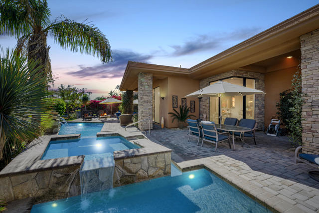 50240 Via Amante, La Quinta CA: https://media.crmls.org/mediaz/4b198c91-a10a-4aac-8c9c-cb0b48796f33.jpg