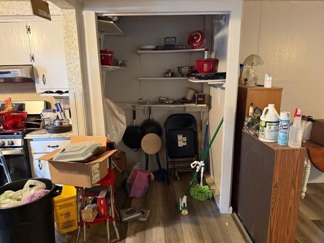 160 N Santa Rosa Street, Los Banos CA: https://media.crmls.org/mediaz/4b1a3e4f-141c-430d-9f75-b728d0d88b5c.jpg