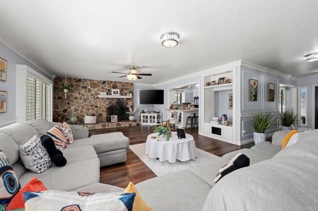 Detail Gallery Image 6 of 26 For 4064 Acacia St, Riverside,  CA 92503 - 4 Beds | 2 Baths