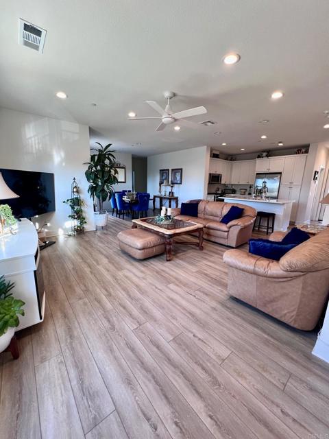 2170 BIRCH RD., San Diego CA: https://media.crmls.org/mediaz/4b1b9052-c86b-4b76-a7e9-204c1c27ca4f.jpg
