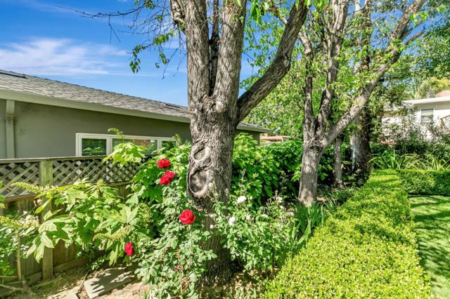 Image 74 of 90 For 130 17th Street