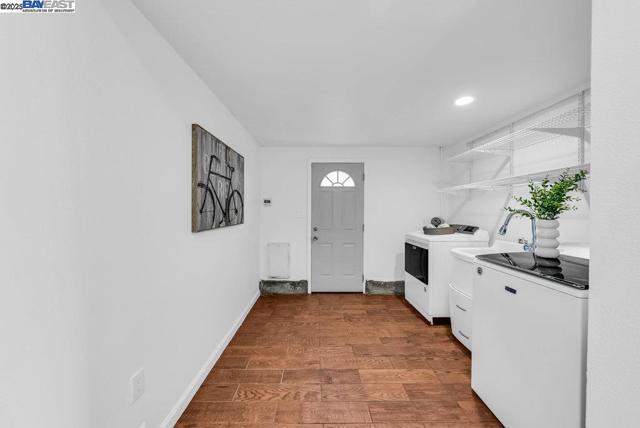 48346 Cottonwood St, Fremont CA: https://media.crmls.org/mediaz/4b1e0a07-d79a-4e36-9cf8-9f88c12b816c.jpg