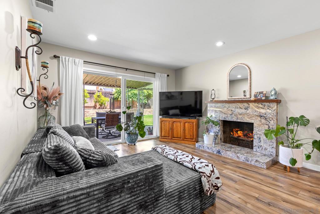 2148 Medford Ave - photo 8