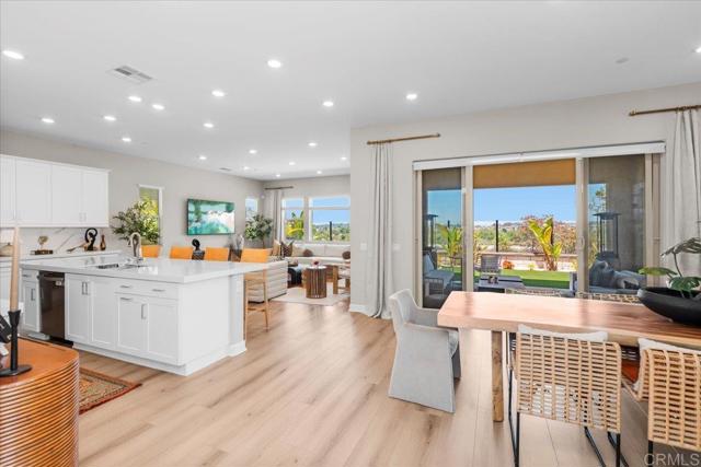 660 Westbrook Loop, San Marcos CA: https://media.crmls.org/mediaz/4b209486-767f-4085-a911-b1b35fd96701.jpg