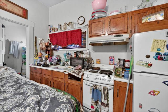 309 N 5th Street, San Jose CA: https://media.crmls.org/mediaz/4b219bd5-ecea-472b-b3fa-8dc475a7d408.jpg