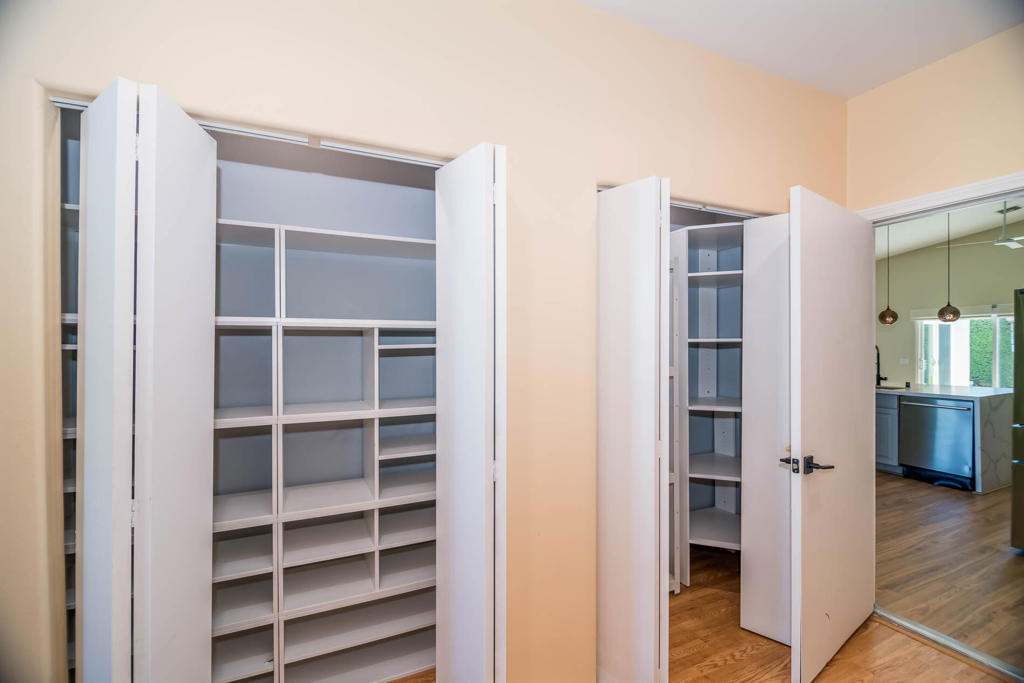 MLS #219138201DA image #34