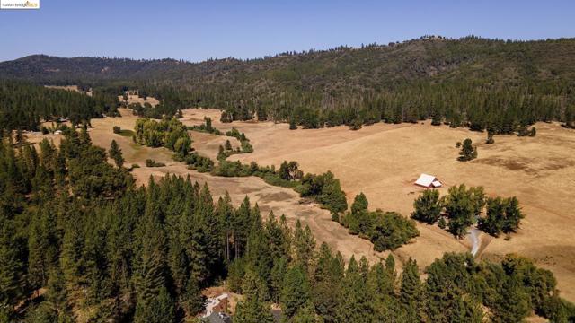 10488 Converse RD, Coulterville CA: https://media.crmls.org/mediaz/4b22e681-793e-40ba-8f19-7fd5169410e7.jpg