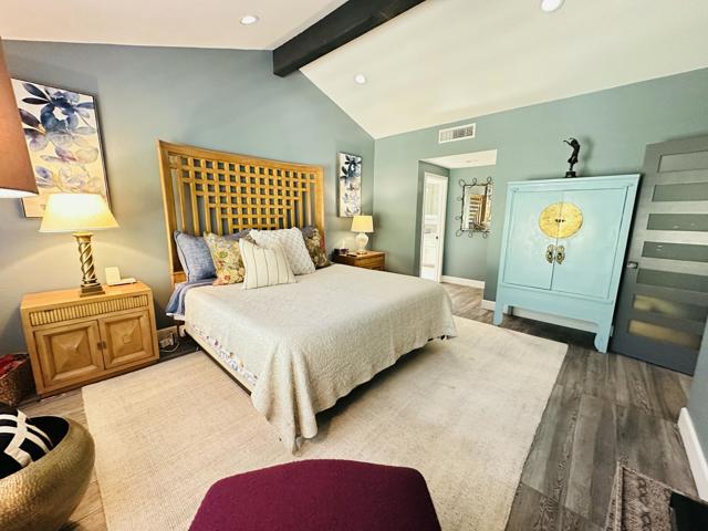 107 Tanglewood Trail, Palm Desert CA: https://media.crmls.org/mediaz/4b23fb9a-68b7-48d5-80d1-9d25c60478ca.jpg