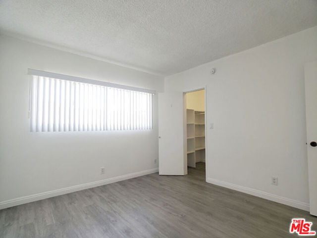 5656 La Mirada Avenue, Los Angeles CA: https://media.crmls.org/mediaz/4b25ac8a-180d-440d-a027-c9fa9e42e996.jpg
