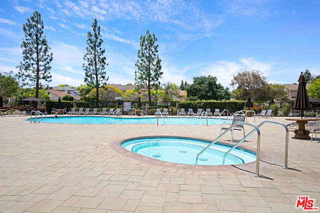 1668 Fox Springs Circle, Newbury Park CA: https://media.crmls.org/mediaz/4b26531c-51ca-45b0-8ee1-3a9129212587.jpg