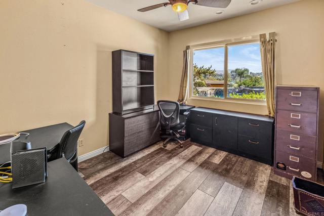 Detail Gallery Image 33 of 51 For 1147 Sea Larke Dr, Fallbrook,  CA 92028 - 4 Beds | 2/1 Baths