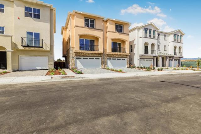 409 San Luis Avenue, Watsonville CA: https://media.crmls.org/mediaz/4b2766b1-93a8-47c8-913b-92da19639d8b.jpg