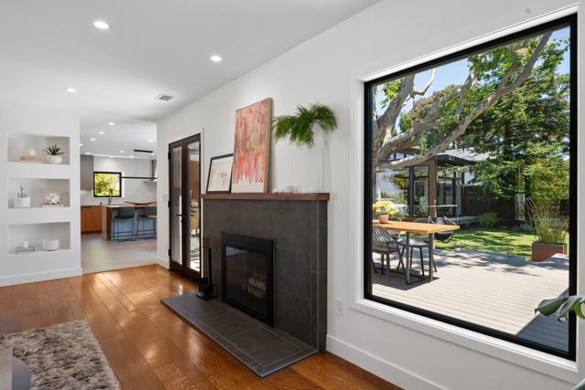 137 30th Avenue, San Mateo CA: https://media.crmls.org/mediaz/4b282ebb-9d9a-4dbc-8922-3acce398b6f7.jpg