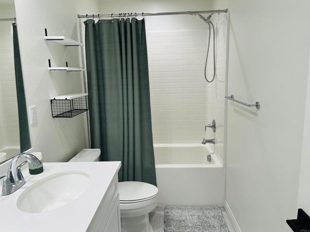 Detail Gallery Image 45 of 59 For 530 Longmeadow St, Vista,  CA 92081 - 3 Beds | 2/1 Baths