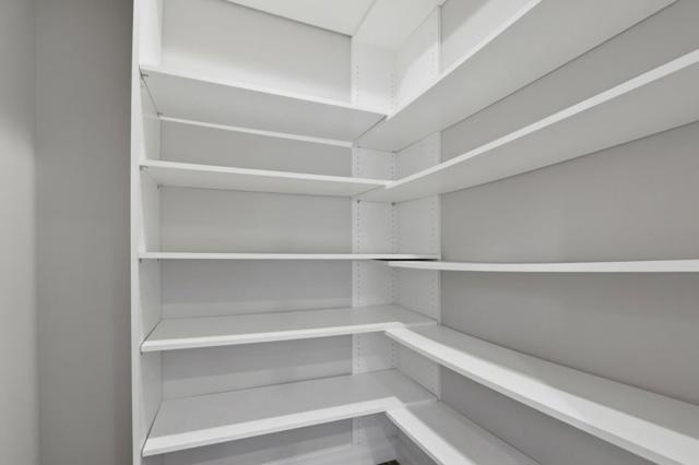 12387 Stonebrook Drive, Los Altos Hills CA: https://media.crmls.org/mediaz/4b29f229-a590-4890-a513-ec83fc82b789.jpg