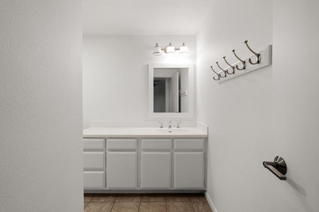 Image 6 of 23 For 255 Avenida Caballeros  203