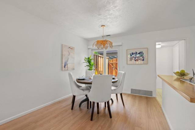 155 Peach Terrace, Santa Cruz CA: https://media.crmls.org/mediaz/4b2a7c0d-b1c8-4f46-b464-0bf7668a5364.jpg