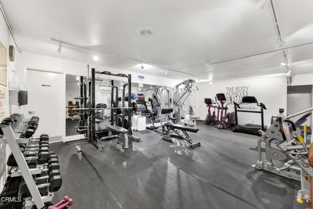 1127 E Del Mar Avenue, Pasadena CA: https://media.crmls.org/mediaz/4b2a9059-1d90-4f28-95f0-273d934b6781.jpg